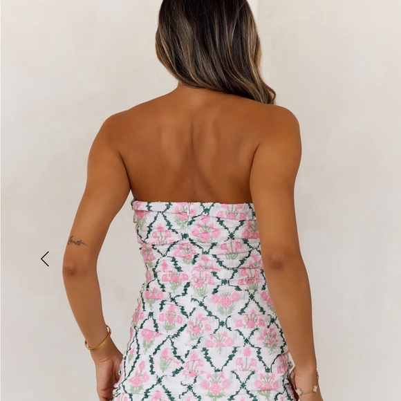 NWT Hello Molly Dance My Way White and Pink Strapless Floral Ruffle Mini Dress - Picture 2 of 7